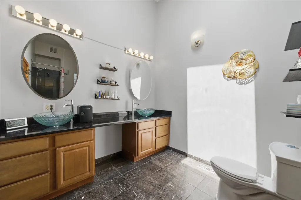 4507 South Prairie Avenue Chicago IL 60653