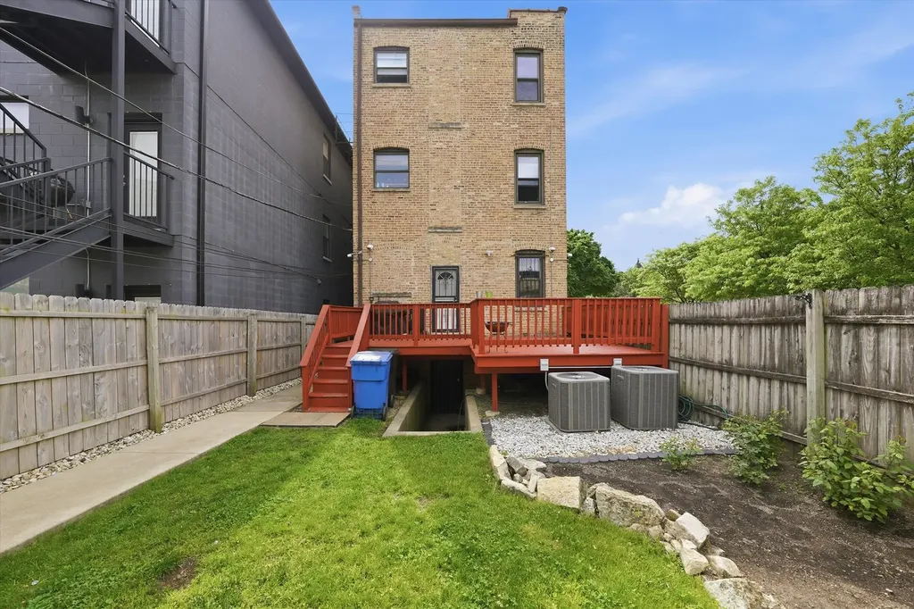4507 South Prairie Avenue Chicago IL 60653