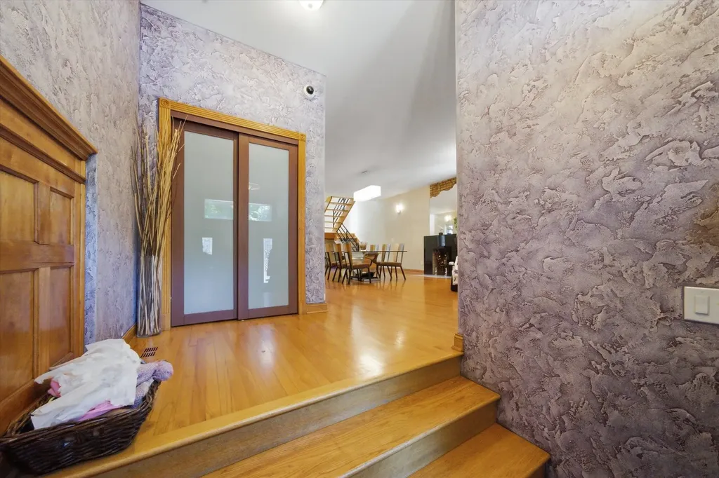 4507 South Prairie Avenue Chicago IL 60653