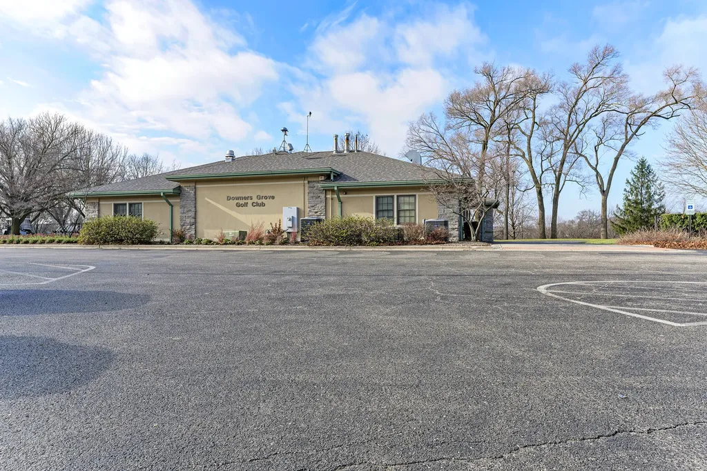4915 Edward Avenue Downers Grove IL 60515