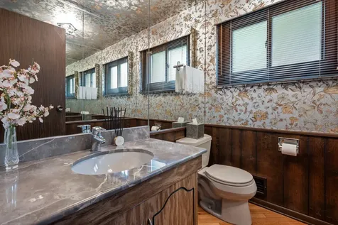 40 Fairview Avenue Deerfield IL 60015