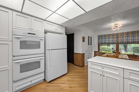 40 Fairview Avenue Deerfield IL 60015