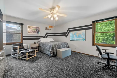 40 Fairview Avenue Deerfield IL 60015