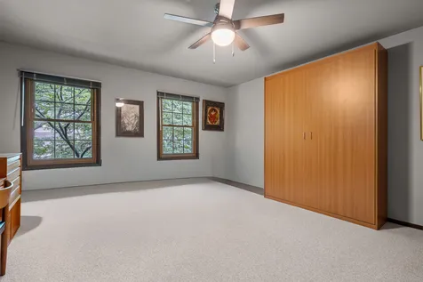 40 Fairview Avenue Deerfield IL 60015