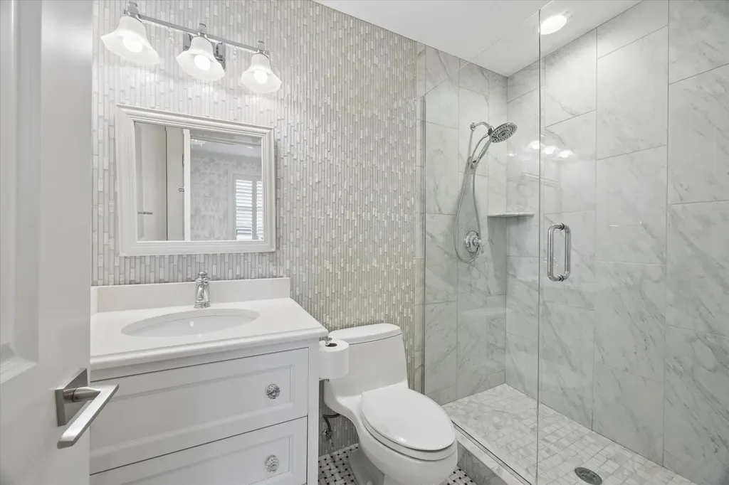 211 South Monroe Street Hinsdale IL 60521