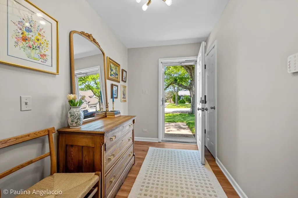 5547 South Bruner Street Hinsdale IL 60521