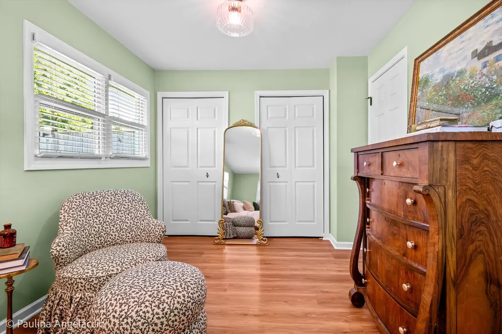 5547 South Bruner Street Hinsdale IL 60521