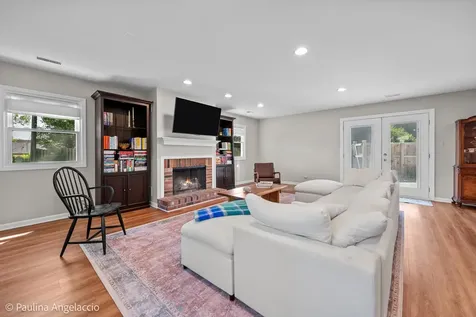 5547 South Bruner Street Hinsdale IL 60521