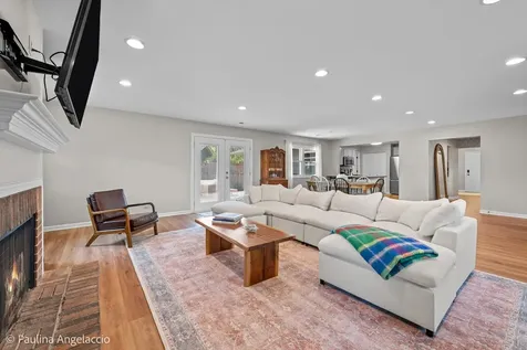 5547 South Bruner Street Hinsdale IL 60521