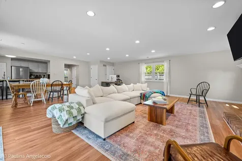 5547 South Bruner Street Hinsdale IL 60521