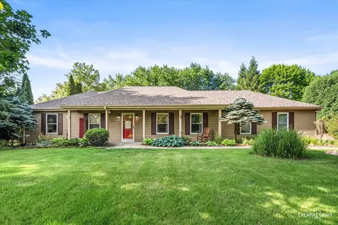 44W043 Fox Wilds Drive St. Charles IL 60175