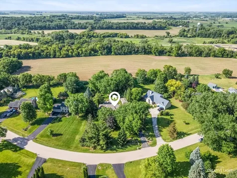 44W043 Fox Wilds Drive St. Charles IL 60175