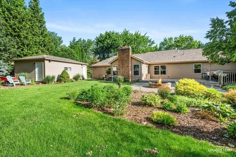 44W043 Fox Wilds Drive St. Charles IL 60175