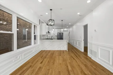 3934 North Sawyer Avenue Chicago IL 60618