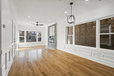 3934 North Sawyer Avenue Chicago IL 60618