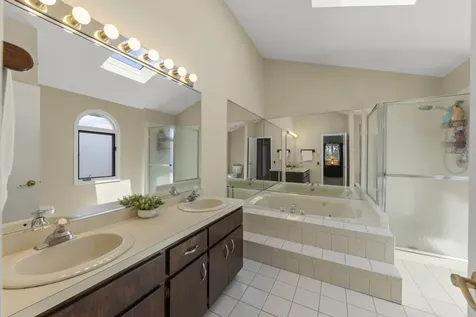 17652 Crestview Court Orland Park IL 60467