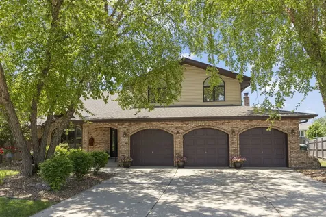 17652 Crestview Court Orland Park IL 60467