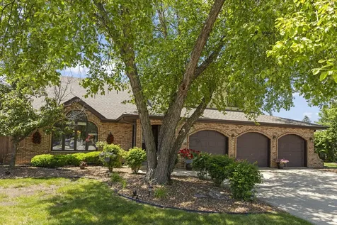 17652 Crestview Court Orland Park IL 60467