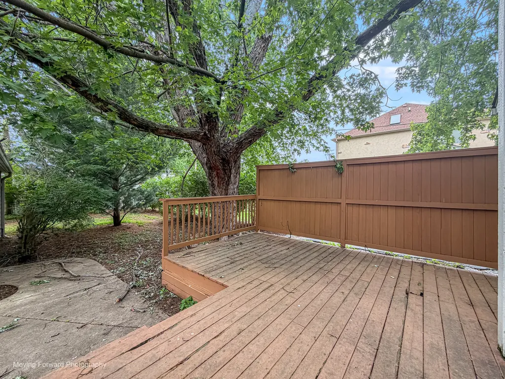 827 North Loomis Street Naperville IL 60563