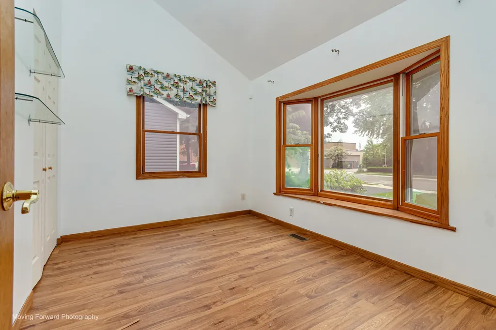 827 North Loomis Street Naperville IL 60563