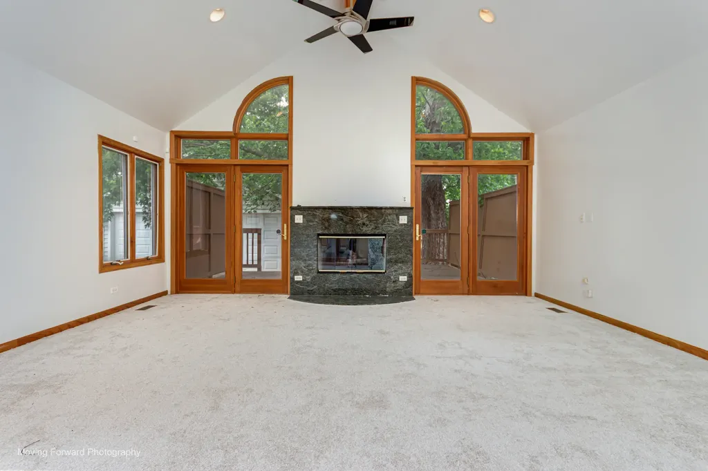 827 North Loomis Street Naperville IL 60563