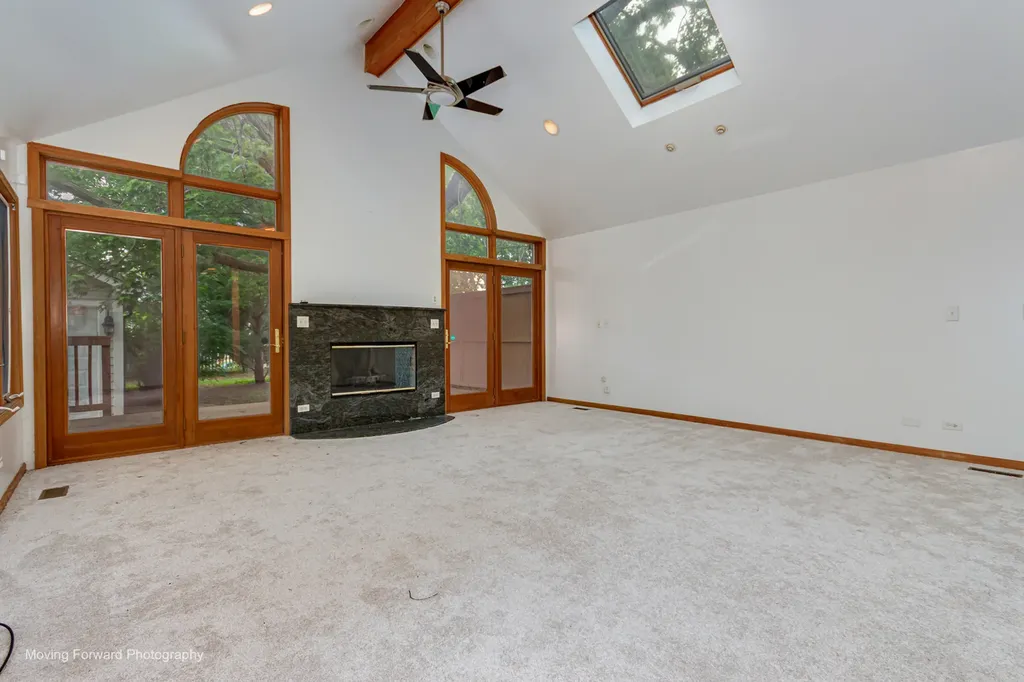 827 North Loomis Street Naperville IL 60563