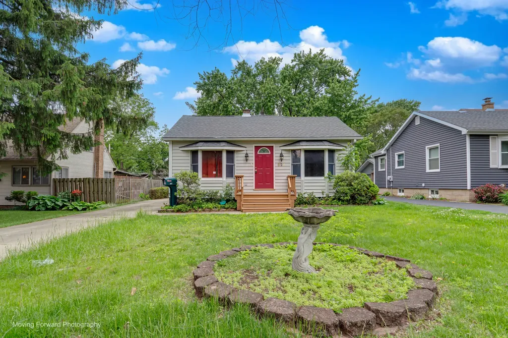 827 North Loomis Street Naperville IL 60563