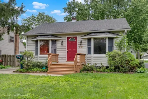 827 North Loomis Street Naperville IL 60563