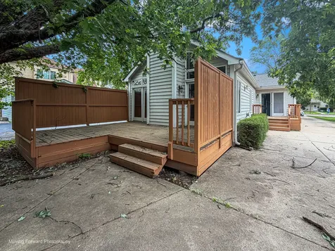827 North Loomis Street Naperville IL 60563