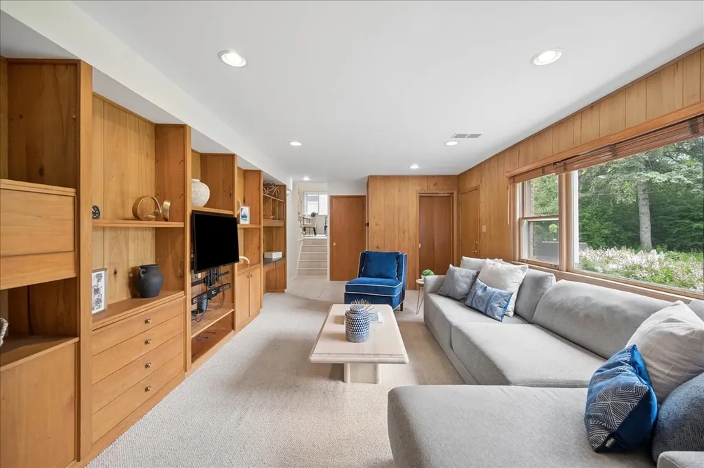 3137 Greenleaf Avenue Wilmette IL 60091