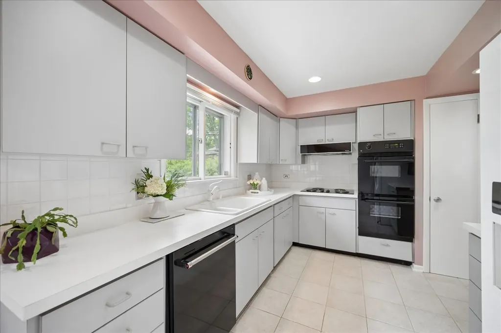 3137 Greenleaf Avenue Wilmette IL 60091