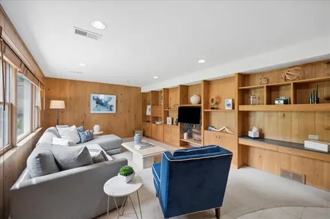 3137 Greenleaf Avenue Wilmette IL 60091