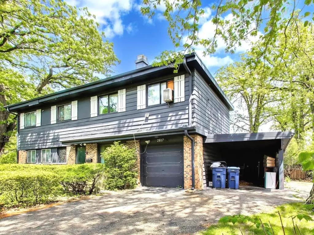 2617 Summit Avenue Highland Park IL 60035