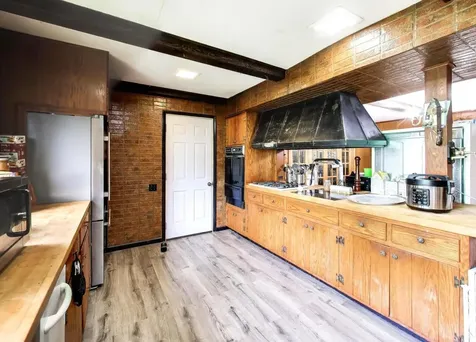 2617 Summit Avenue Highland Park IL 60035