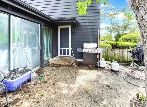 2617 Summit Avenue Highland Park IL 60035