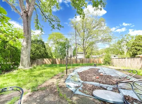 2617 Summit Avenue Highland Park IL 60035