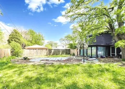2617 Summit Avenue Highland Park IL 60035