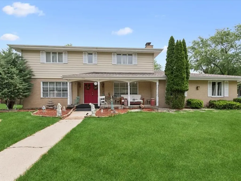 204 Westport Drive Joliet IL 60431