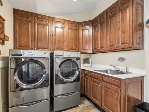 204 Westport Drive Joliet IL 60431