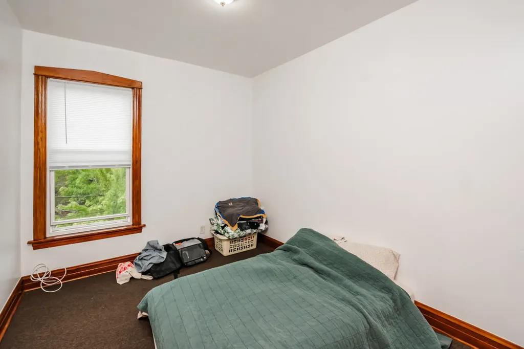 3417 West Evergreen Avenue Chicago IL 60651