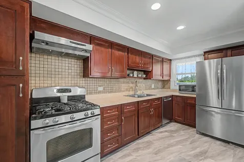 1350 Nottingham Lane Hoffman Estates IL 60169