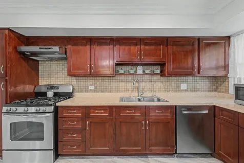 1350 Nottingham Lane Hoffman Estates IL 60169