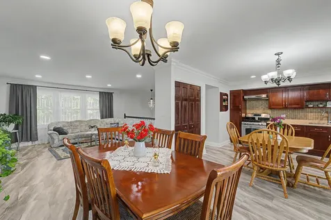 1350 Nottingham Lane Hoffman Estates IL 60169