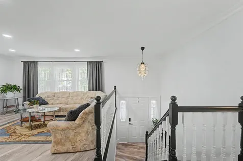 1350 Nottingham Lane Hoffman Estates IL 60169