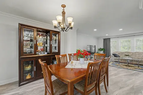 1350 Nottingham Lane Hoffman Estates IL 60169
