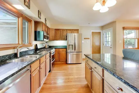 905 South School Street Mount Prospect IL 60056