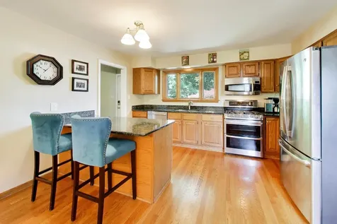 905 South School Street Mount Prospect IL 60056