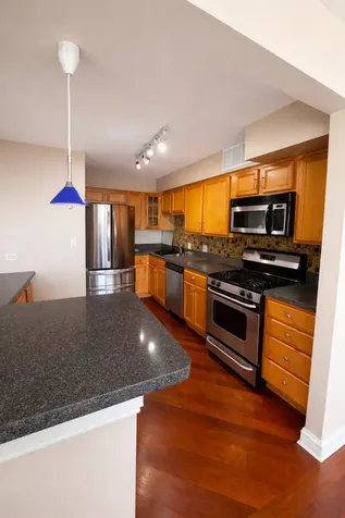 8809 West Golf Road Niles IL 60714