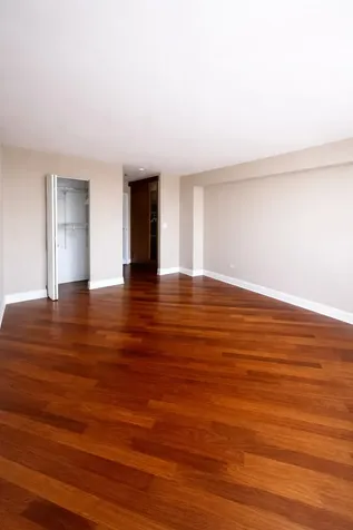 8809 West Golf Road Niles IL 60714