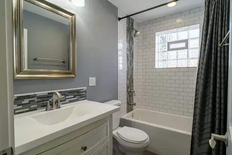2537 Willow Street Franklin Park IL 60131